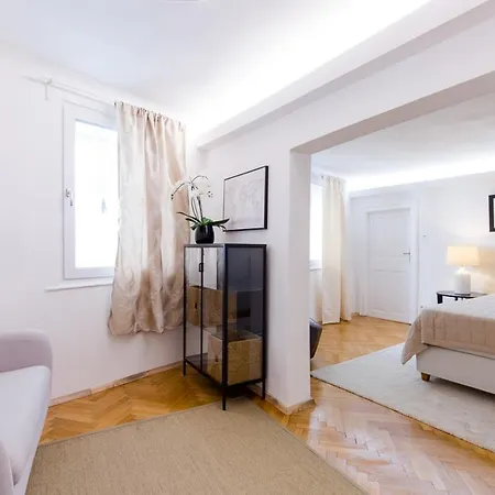 Altstadt Luxury Design