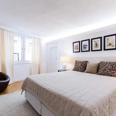 Altstadt Luxury Design Apartmán *