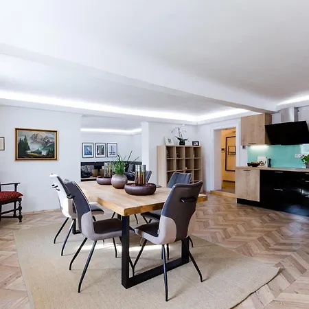 Altstadt Luxury Design Apartmán *